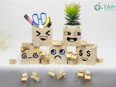 Hộp cắm bút bằng gỗ Emo ngồi ngộ nghĩnh HCB-02